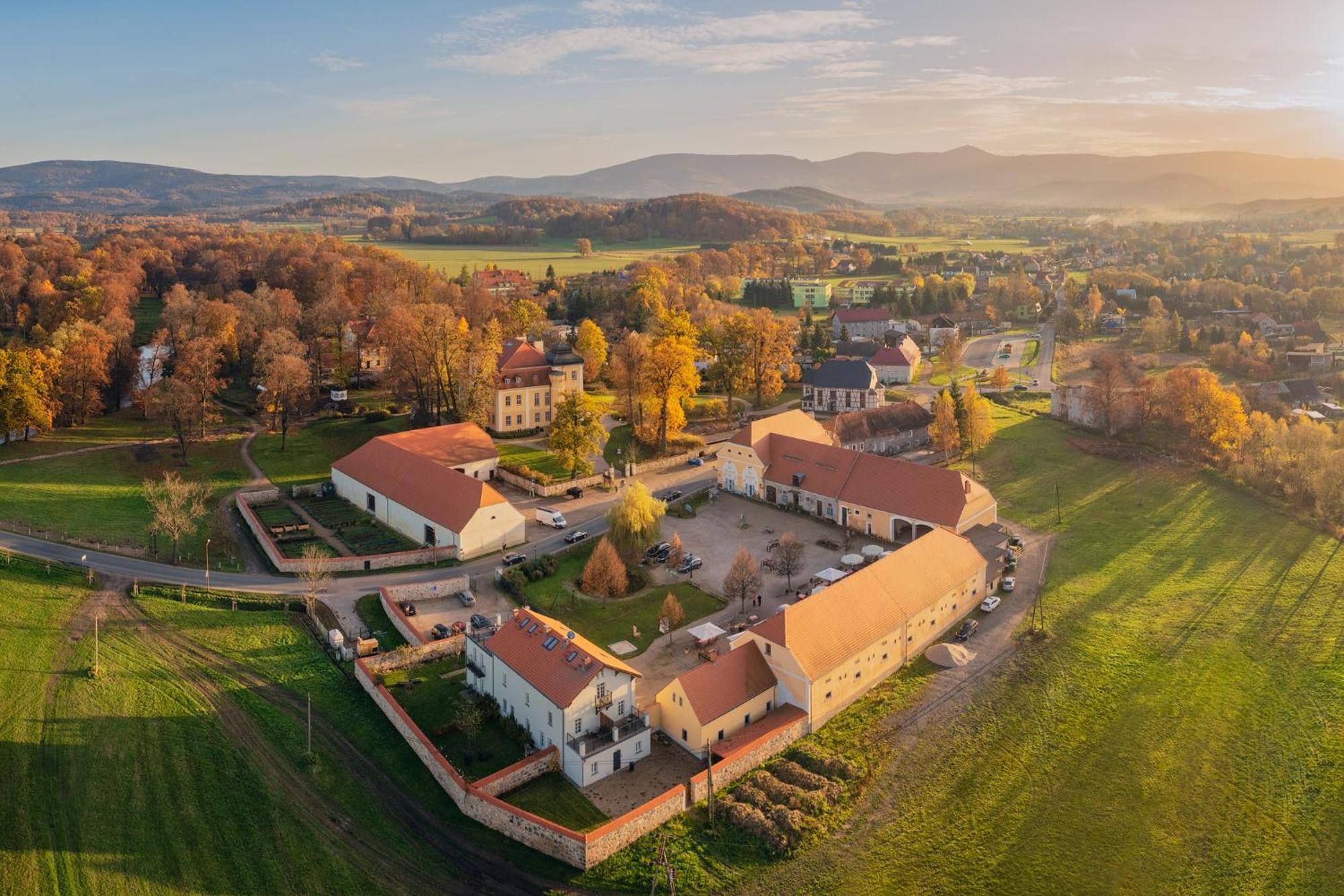 Palac Lomnica - Karkonosze / Riesengebirge Jelenia Gora Bagian luar foto